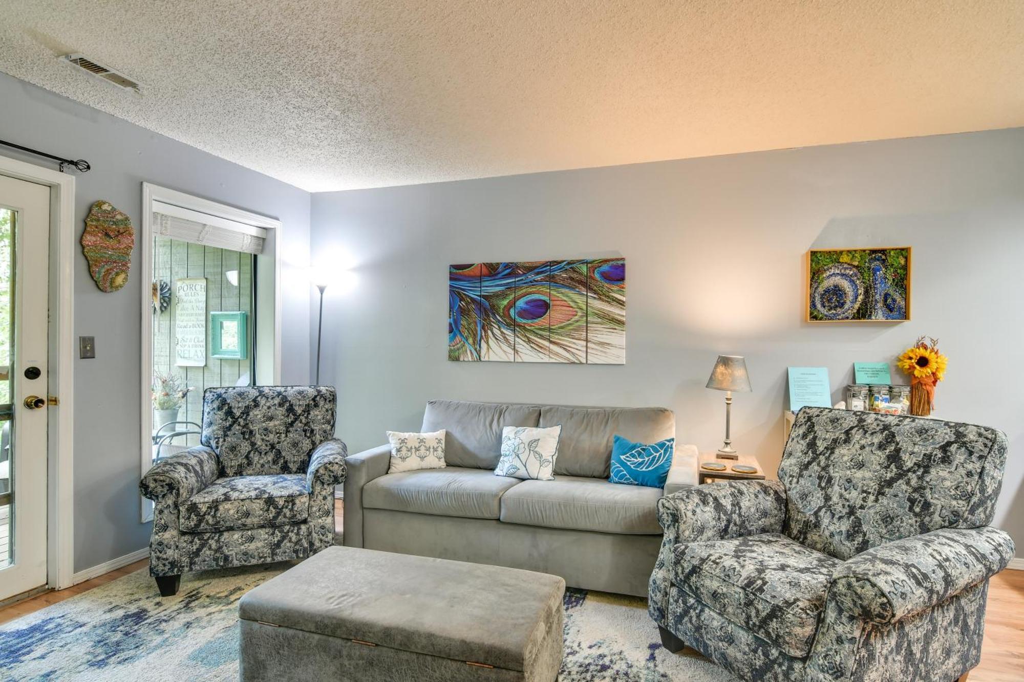 Branson West Condo Balcony, Central Location Exterior photo